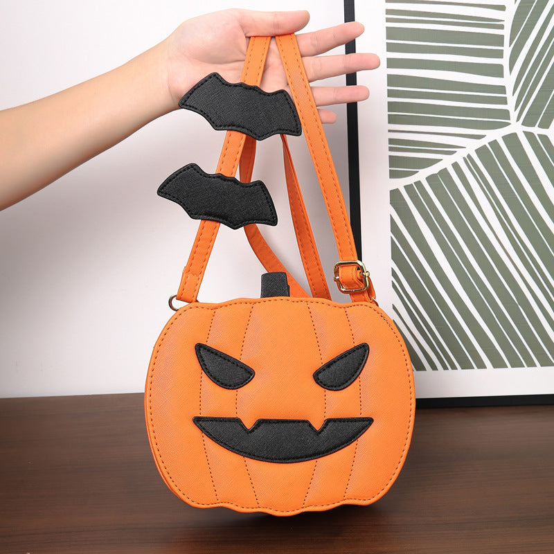 Smiling Pumpkin – Halloween-Themed Crossbody Bag