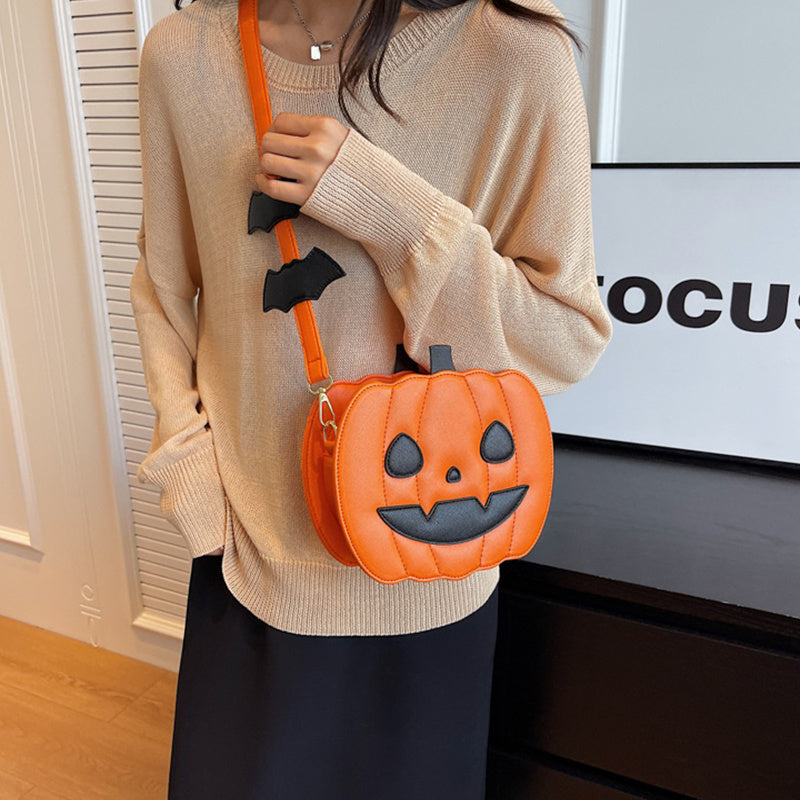 Smiling Pumpkin – Halloween-Themed Crossbody Bag